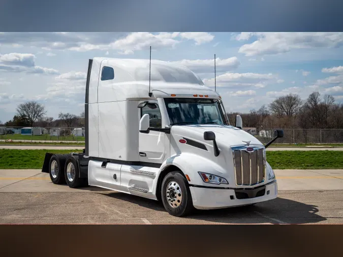 2023 PETERBILT 579