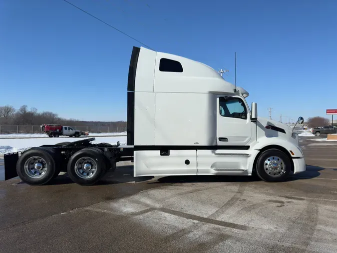 2023 PETERBILT 579