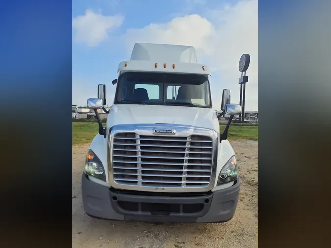 2019 FREIGHTLINER/MERCEDES CASCADIA 125