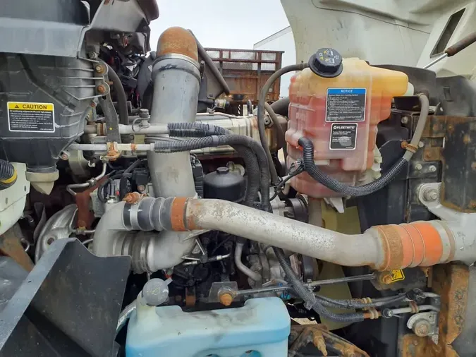 2019 NAVISTAR INTERNATIONAL RH613 DAYCAB S/A