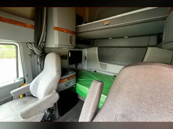 2021 INT LT625 6x4