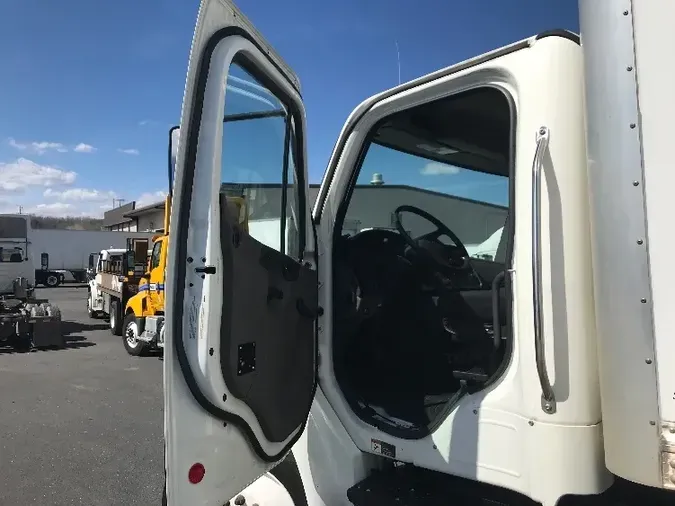 2019 Freightliner M2