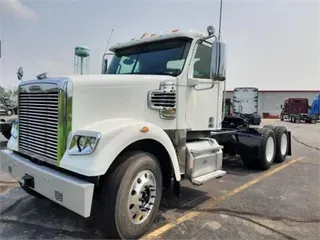 2016 Freightliner CORONADO 122 SD