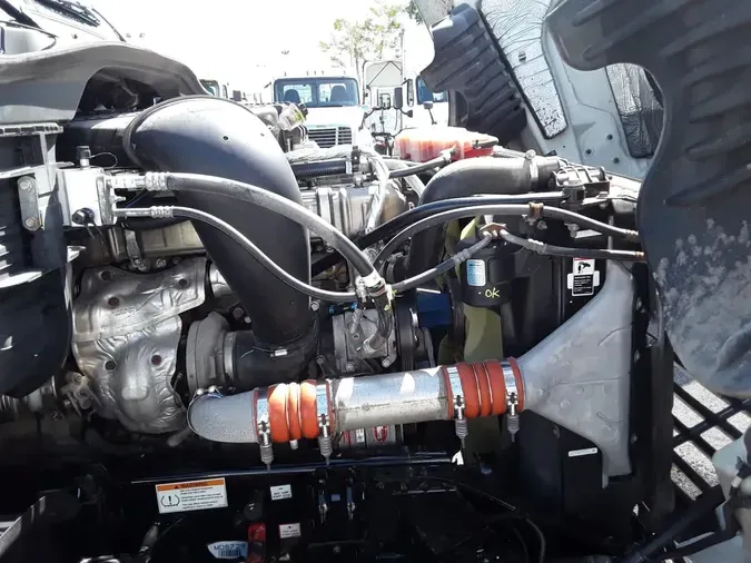 2020 FREIGHTLINER CASCADIA 125