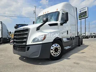 2021 FREIGHTLINER Cascadia 126