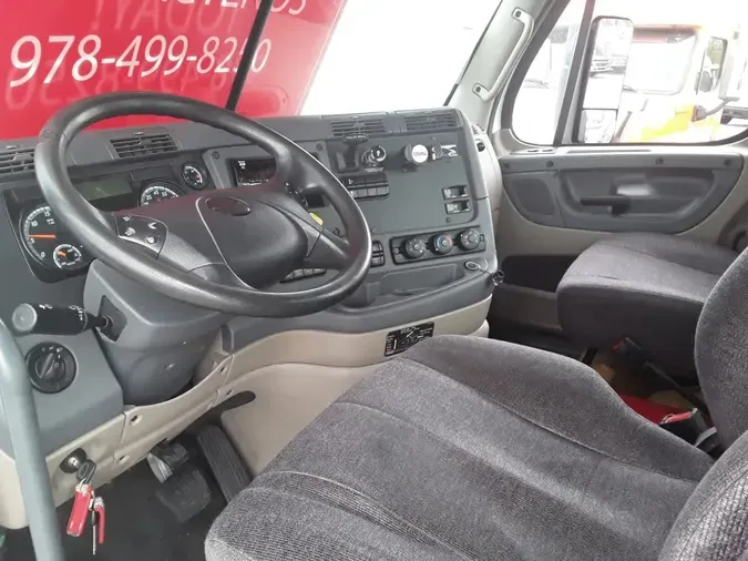 2019 FREIGHTLINER CASCADIA 125