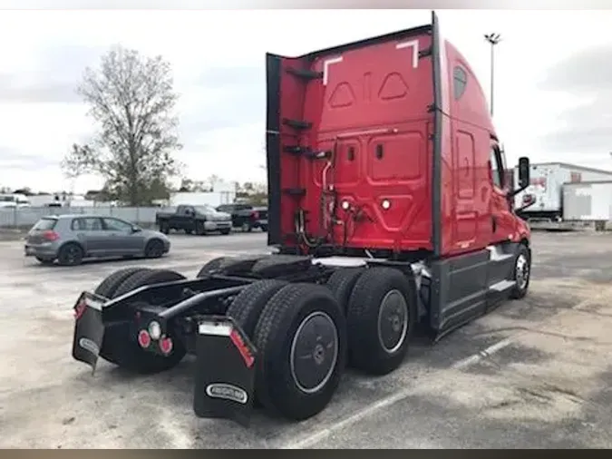 2021 Freightliner Cascadia