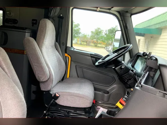 2021 INT LT625 6x4