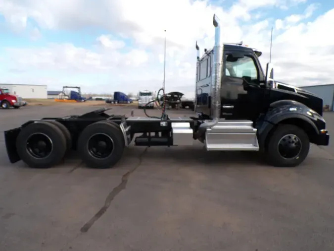 2026 Kenworth T880a7fe47997519037e15982662a22b8682