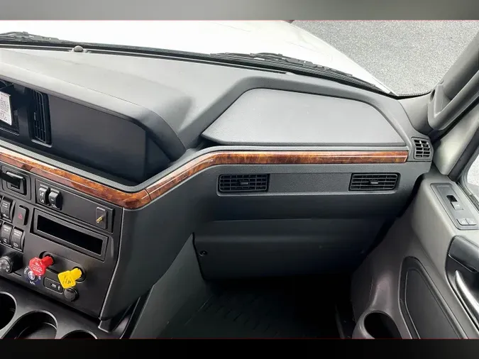 2021 INT LT625 6x4