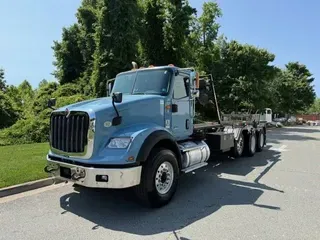 2020 International HX620