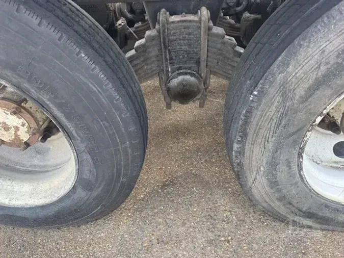 2008 MACK GRANITE GU813