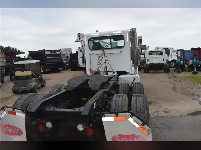 2014 PETERBILT 348