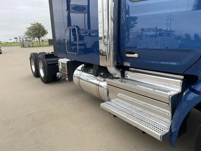 2022 Peterbilt 579
