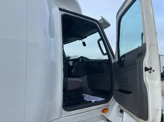 2019 International LT625