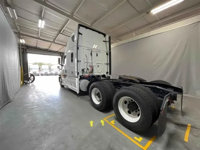 2023 FREIGHTLINER CA126a807ce8e06268deab0e27876d14b1317