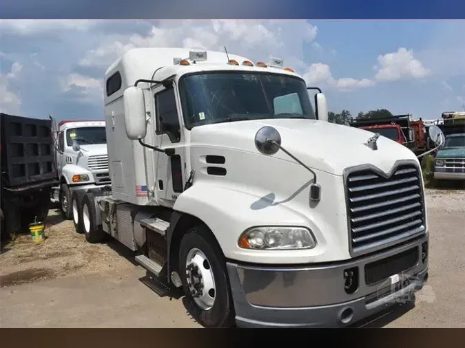 2015 MACK PINNACLE CXU613a80ac734a831a2bda9fa089219aa0d57