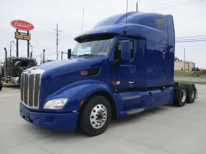2022 Peterbilt 579