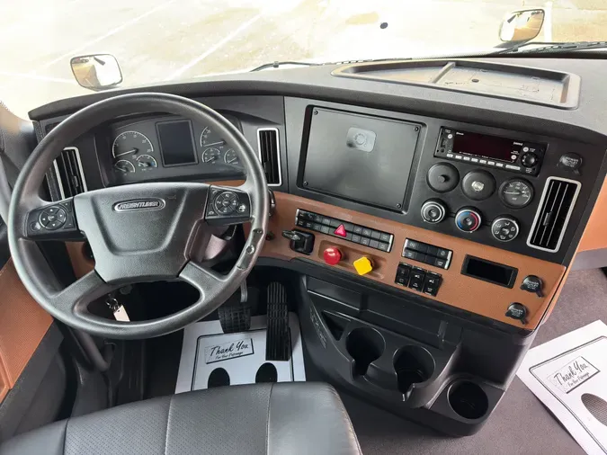 2023 FREIGHTLINER Cascadia 126