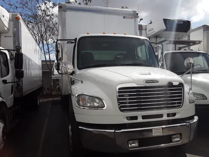 2017 FREIGHTLINER/MERCEDES M2 106