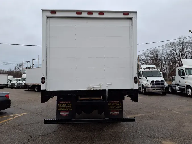 2017 FREIGHTLINER/MERCEDES M2 106