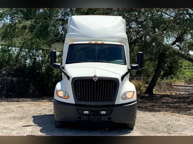 2021 INT LT625 6x4