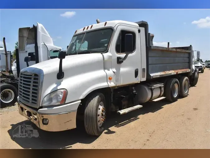 2015 FREIGHTLINER CASCADIA 125a828a2a59883732275737918ee4f7104