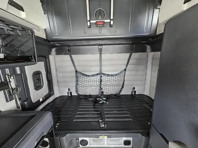 2021 FREIGHTLINER CASCADIA CA126