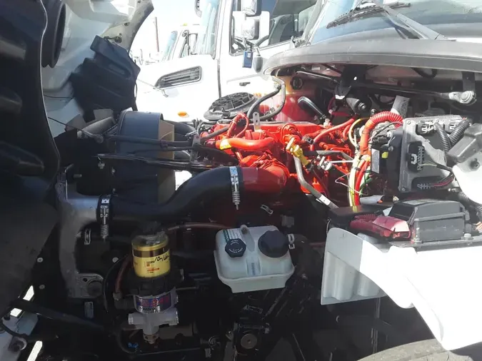 2019 FREIGHTLINER M2 106