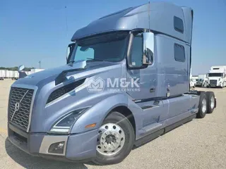 2025 VOLVO VNL64T860