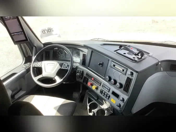 2022 Freightliner Cascadia 126