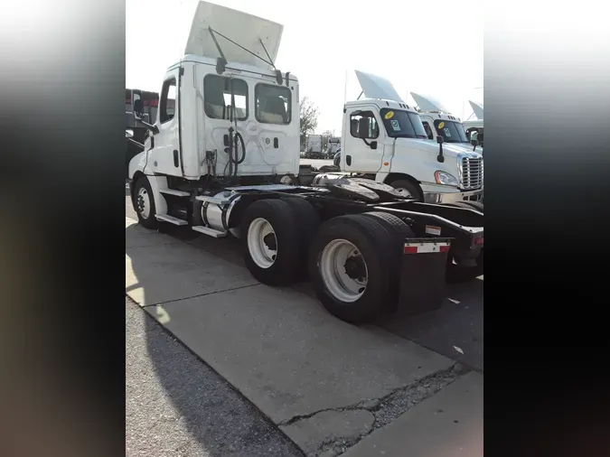 2019 FREIGHTLINER/MERCEDES CASCADIA 125