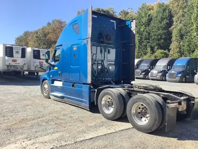 2022 Freightliner Cascadia