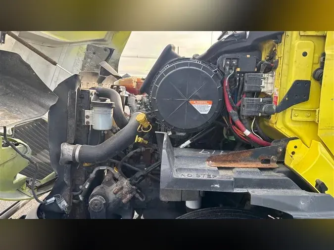 2018 INTERNATIONAL RH613