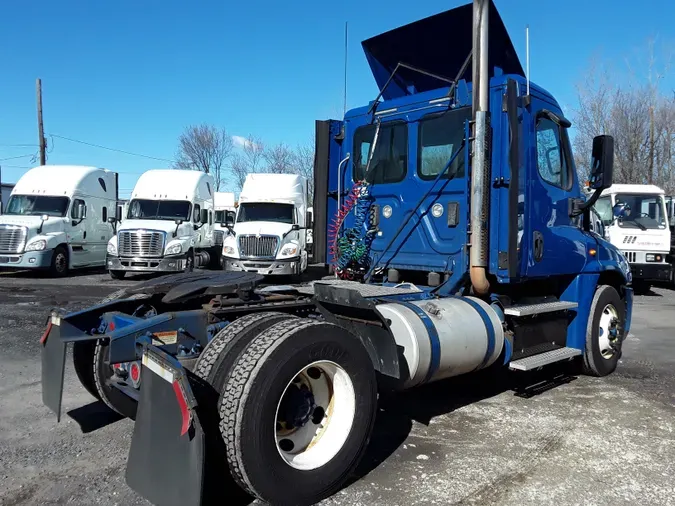 2017 FREIGHTLINER/MERCEDES CASCADIA 125