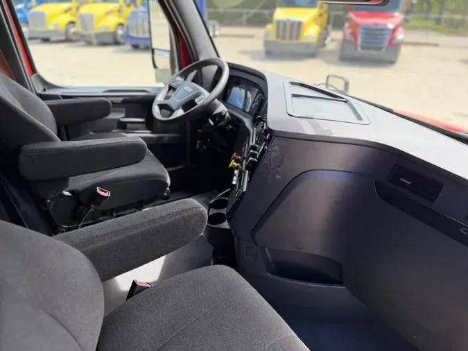 2023 Freightliner Cascadia