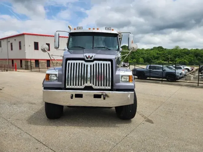 2018 Western Star 47Xa83c49cc068b62d65c13d872af49f8f4