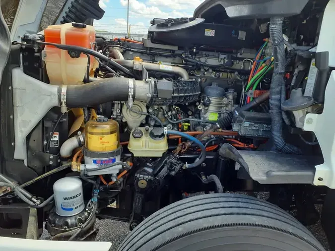 2017 FREIGHTLINER CASCADIA 125