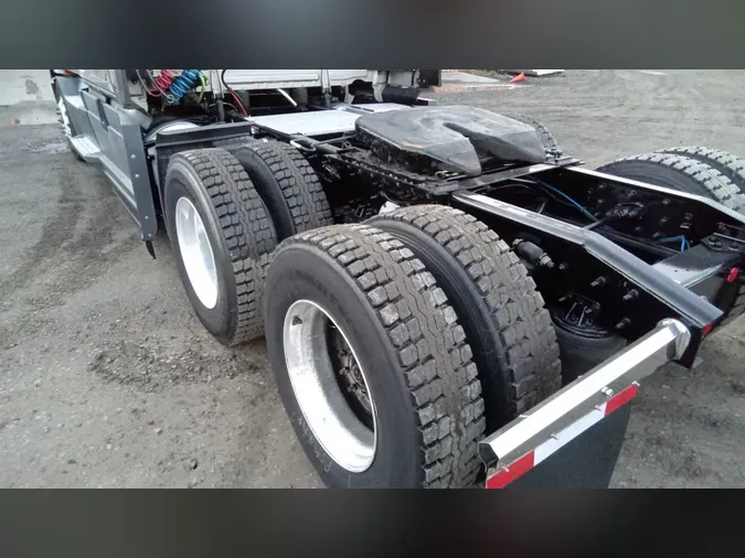 2024 Freightliner Cascadia 126