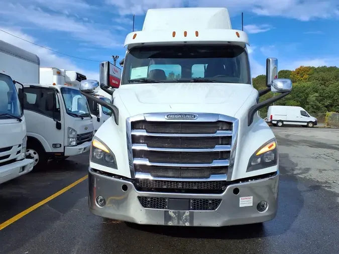 2020 FREIGHTLINER/MERCEDES NEW CASCADIA 116