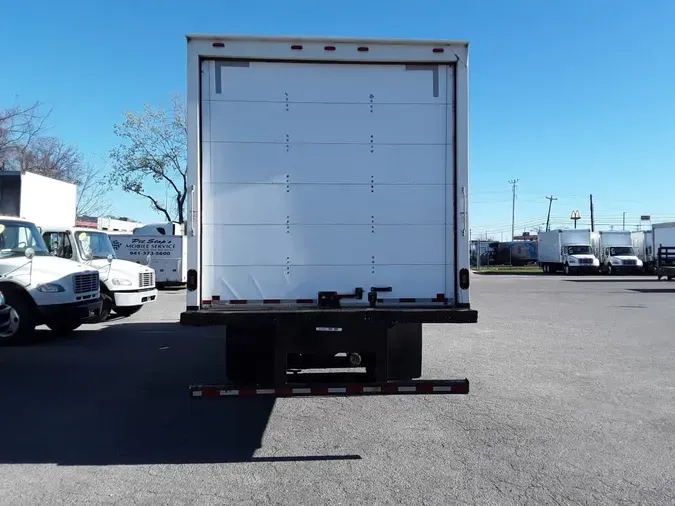 2017 FREIGHTLINER/MERCEDES M2 106