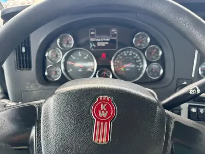 2020 Kenworth T880