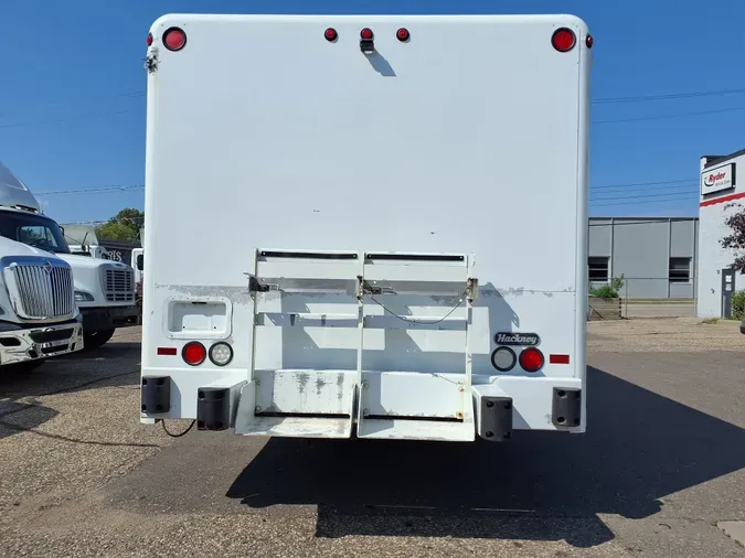 2017 FREIGHTLINER/MERCEDES M2 106