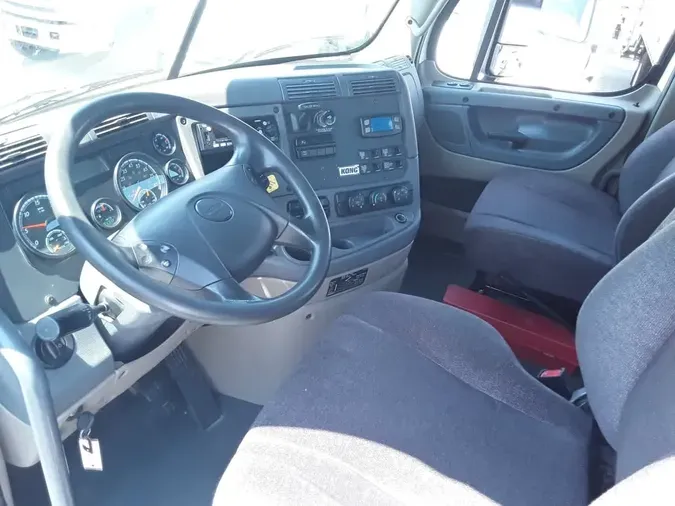2018 FREIGHTLINER CASCADIA 113