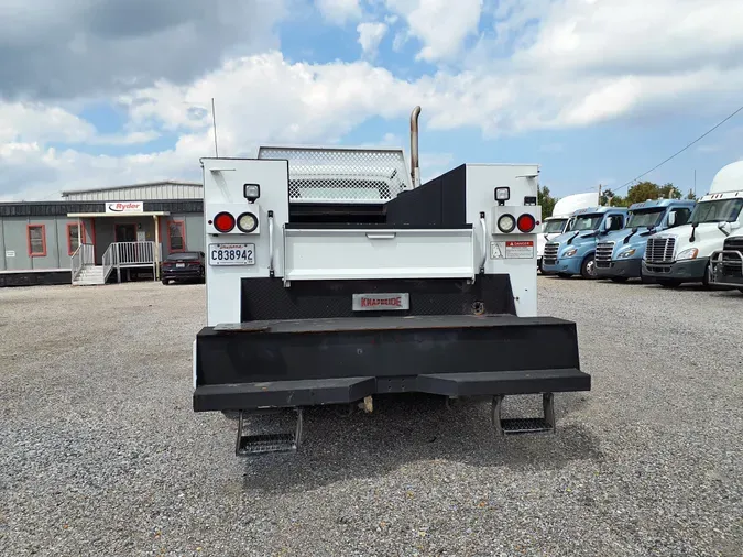 2019 FREIGHTLINER/MERCEDES M2 106