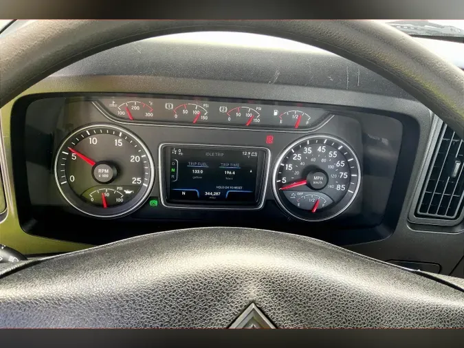 2019 INT LT625 6x4