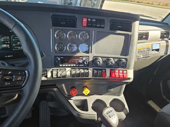 2026 Kenworth T880a8549195a6ef21e85fd91c804f27861a