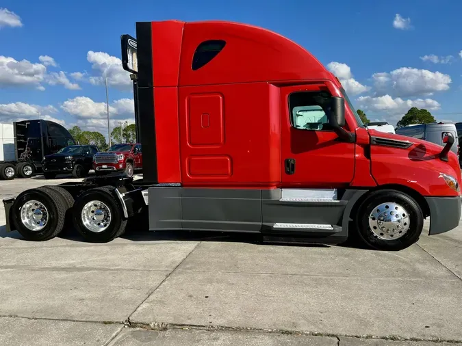 2021 Freightliner PT126SLP