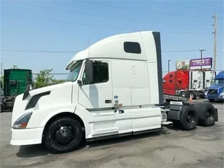 2016 VOLVO VNL64T670