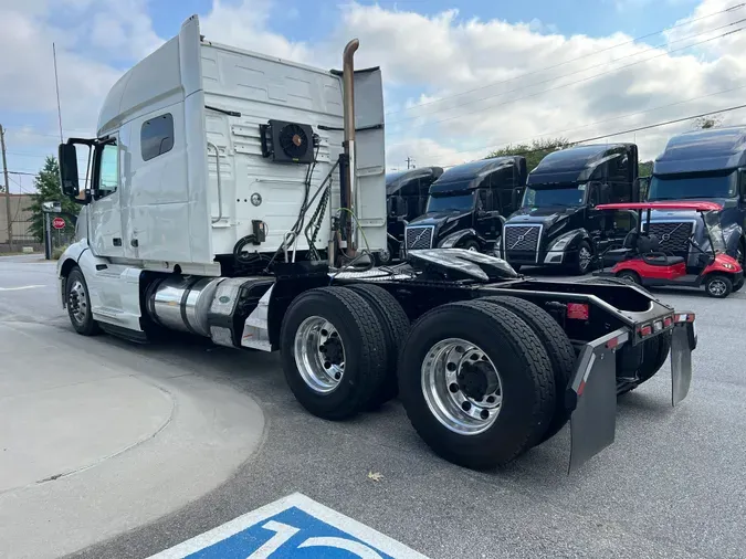 2019 Volvo VNL64T740